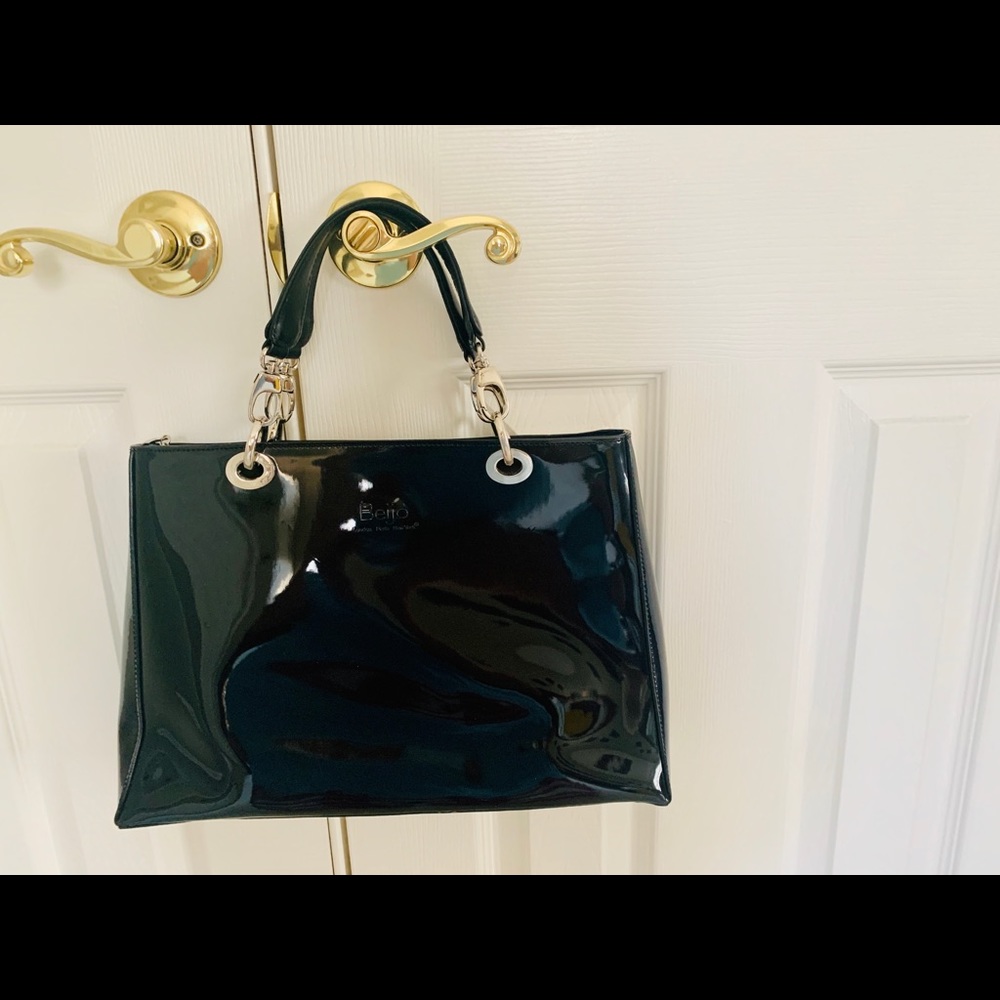 Beijo Satchel